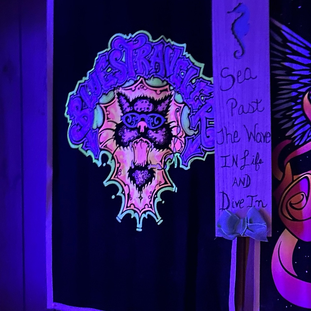 Black light posters blues travelers, the devil in jail, Aliens variation.